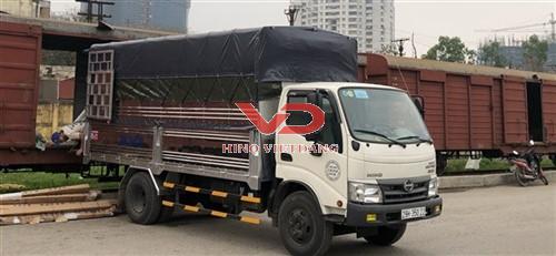 Xe tải Hino 5 tấn thùng mui bạt dài 4,5m model XZU342
