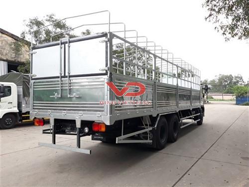 Xe tải Hino 14,7 tấn thùng mui bạt dài 9,5m model FL8JW